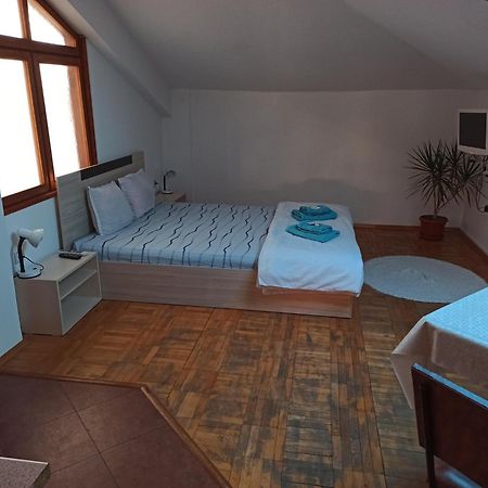 Guest House Ganovi Калофер Номер фото