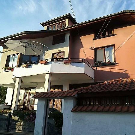 Guest House Ganovi Калофер Экстерьер фото