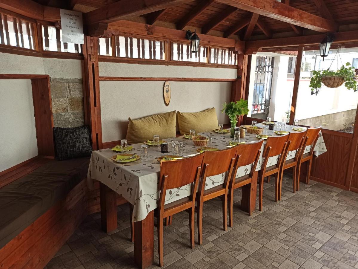 Guest House Ganovi Калофер Экстерьер фото